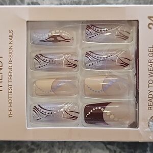 GOLD FINGER Press-On Nails